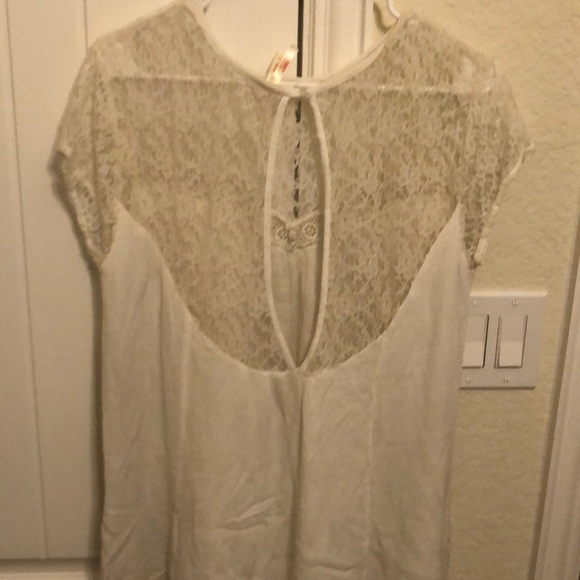 WHITE+LACE BABYDOLL DRESS W/ BUILT IN SLIP - Picture 2 of 4